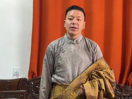 《新年》曲:阿桑 词:康囊瓦@蕃东 演唱:四郎让登#马年大吉2026 希望大家喜欢🙏@抖音小助手