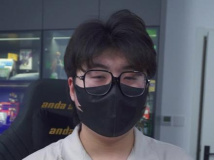 腹灵抄袭的事情不提也罢?今天我们八卦一下FL的故事。#机械键盘 #游戏外设 #吃瓜