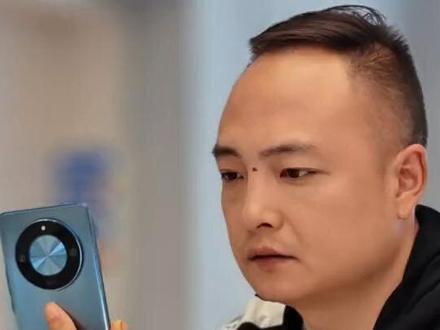 媲美华为Mate40外观,千元机的荣耀X50来了.与华为畅享60PRO同一天上市,对比下来你选哪一款#千元手机推荐 #5G手机推荐 #荣耀X50 #荣耀手机推荐 #贵阳荣耀手机店