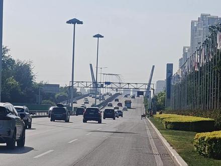 道路通行有变!泰达大街滨海大桥分阶段维修 道路通行有变!泰达大街滨海大桥分阶段维修#滨海新区 #交通出行 #塘沽 #生活 #城市