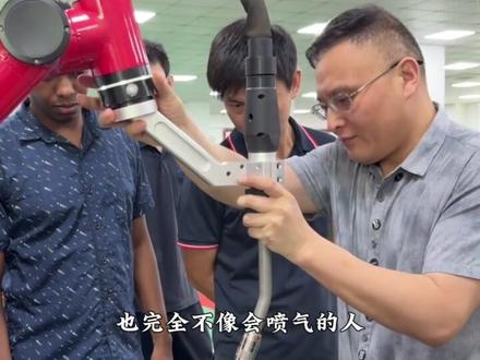 抄作业天花板!卢旺达引入中国公交道,弯道超车 #离谱#卢旺达#万万没想到#外国人看中国#白俄罗斯