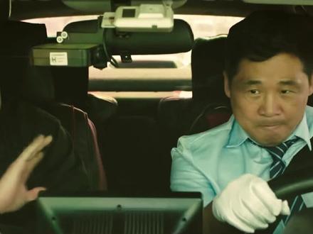 请观众朋友们支持大头的电影《谁不说俺家乡好》一部河南方言喜剧。