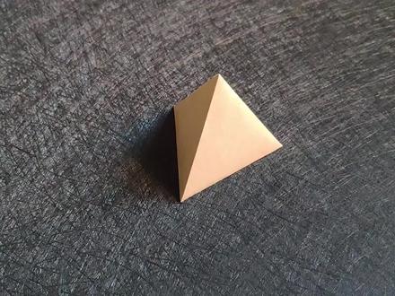 1张纸折几何四面体,过程和结果真不一样,看看是不是你想要的 #三角四面体 #三维多面体 #柏拉图立方体