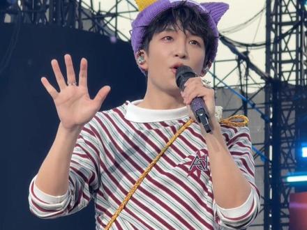 今天 枣林湾音乐节让我涨见识了…太多想见没见过的明星了 #枣林湾音乐节 #黄子弘凡 #于适 #莫文蔚 #张远 付辛博,欧豪…路程比较远,去的时候四点半了,还有一些没看到,很遗憾…以后一开始就去…@抖音小助手 @抖音创作灵感 @抖音作者助手 @扬州发布