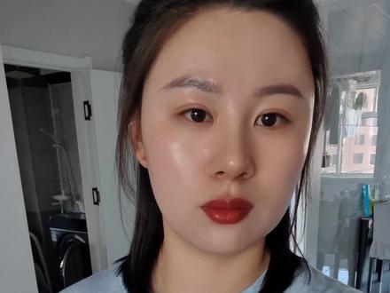 河南人都疯了咋的 咋见人就要给人蒜薹呢#河南#蒜薹#抽象#唠嗑