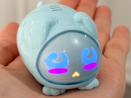 放在掌心养的小狗能有多好玩? #机器人 #大人也要玩玩具 #麦可萝派兹 #拓麻歌子 #ai新星计划