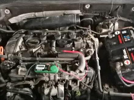 大众奥迪车型 P068A故障 主继电器,打开过早,无法启动车辆 大众主继电器在电瓶旁边 奥迪在左下雨刷盖板下