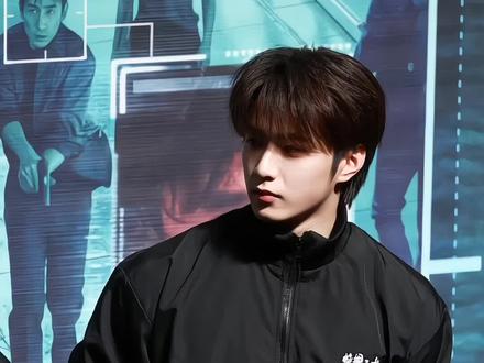 李楠老师束手就擒吧 我们建浩来抓你了#刘耀文#惊蛰无声