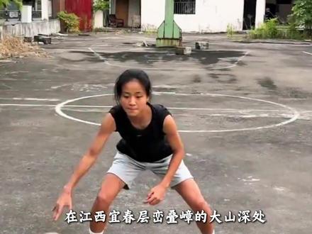 一个用热爱追梦,从水泥地打到洛杉矶的未来之妞 #张家裔 #篮球 #街球人物