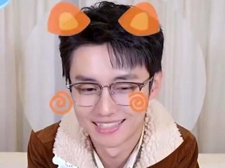 翟子路采访 2023年《你好明星》采访
(子路有着漂亮的脸蛋和万里挑一的有趣灵魂🥹)
#翟子路 #明星采访 #采访名场面 #言之有物 #有趣的灵魂 @翟子路 @马思超Kido