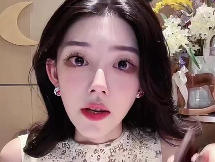 ally自己一直在刷酶,身体的皮肤也是越来越好了!#ally #刷酶 #身体乳 #身体护理 #美背