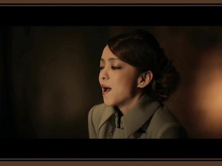 安室奈美惠的隐退精选专辑《Finally》。 这期是歌姬系列的完结篇,也是我近期制作最久的一期,如果数据扑街真的会哭晕在卫生间。《Finally》是安室奈美惠于2017年11月8日发行的第七张精选专辑,收录其出道25年来的经典单曲及6首新曲,作为其引退前的最终音乐作品。专辑总收录52首曲目,其中前39首单曲采用2017年重录版本,涵盖J-POP、R&B、hi-pop与EDM等多元音乐风格。专辑发行首周以111.3万销量登顶日本Oricon榜单,成为2004年后首张初动百万专辑,最终累计销量突破246万张,超越所有团体歌手拿下2017年日本唱片销售冠军,全球销售量位列第二。该专辑位列日本专辑年榜冠军,并获第32届日本金唱片大奖“年度邦乐专辑”及第8届日本CD店大奖特别奖。凭借此专辑,安室奈美惠成为唯一在四个年龄层均拥有百万专辑的歌手。#安室奈美惠 #安室奈美惠隐退 #音乐推荐 #音乐分享