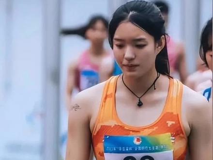 力与美的结合\\刘薇
#刘薇 #田径美女 #运动 #又美又飒 #大数据推荐给有需要的人 @抖音热点