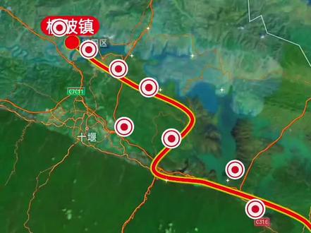 加强了十堰市与襄阳、武汉都市圈的联系,为湖北省建成中部崛起注入新动能:以上地图仅供参考,不喜忽喷。#交通强国 #福银高速扩建