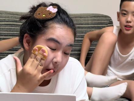 你说你惹她干嘛 #姐弟#血脉压制#双胞胎#双鱼座