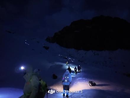 世界这本书我又多读了一页#萨武神山 #人生第一座雪山 #萨武新线 @萨武向导(杰桑)可指定@萨武神山向导 阿杰