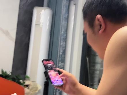 家人们谁懂啊,什么旭旭宝宝来抖音直播了,他把手指都按飞了#旭旭宝宝