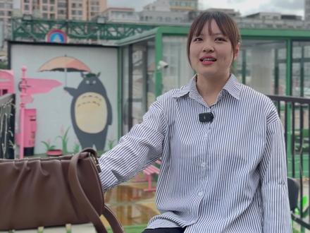 爱玛卫士AB51是一台国民级经济适用好车,
我将带你揭开它的神秘面纱。
#爱玛电动车#经济适用车型 #好物推荐官来了 #爱玛卫士 #琼海