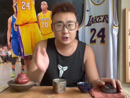 乔丹放到任何时代都是篮球之神,任何时代乔丹都能取得成功!关注我,带你领略不一样的篮球视角!#詹姆斯 #乔丹 #科比 #邢道荣 #我要上热门