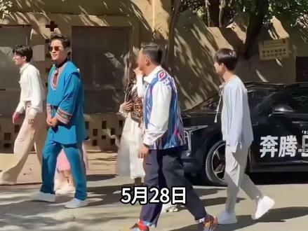 跑男丝毫不顾白鹿李晨郑恺感受,最新一期录制,给他们安排在一辆车上#娱乐圈#明星#白鹿 #李晨 #郑恺