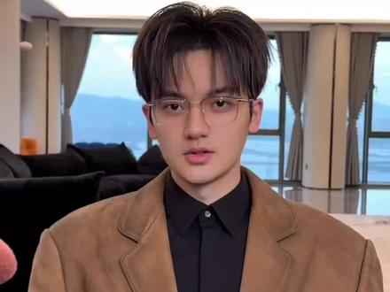 李心艾老公刘子瑞官宣退圈,直言光环是虚幻的,回归家庭才是真实