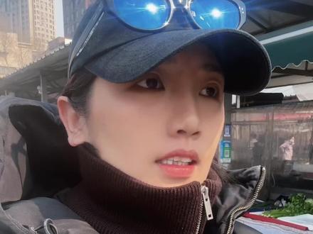 世道总是这般复杂 走着走着,杂草丛生,荒庙破寺…#剑来经典语录 #享葫 #智慧 #日更博主