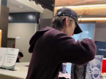 一颗心被你俘获~@王译磊 #王译磊 #向全世界安利王译磊 #王译磊短剧 #王译磊新剧