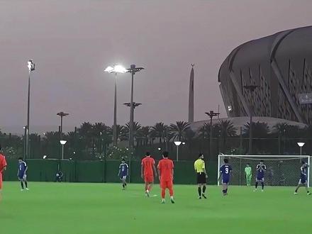 U17国足1-2不敌日本U17,遭遇两连败, 出线还剩理论上的可能!#U17国足 #国足 #邝兆镭 #董路 #中国足球小将