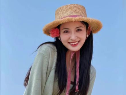 沈月, 庾澄庆,此沙和任敏,杨颖,假仙女