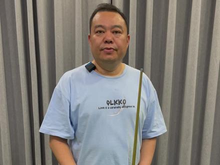 在很多台球爱好者打球的时候,往往会忽略回杆这个细节,从而导致出杆不稳,打点不准,白球效果不佳!所以要从细节入手,要防止这样的错误。#台球 #台球教学