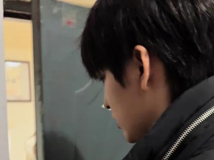 那嘴咋能这么馋#东北男孩 #孙微淇 #父子日常 #兄妹日常