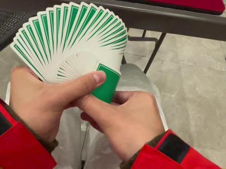 旧牌也能开出饱满大扇?一个视频教会你压力开扇#魔术教学 #一看就会 #压力开扇#牌桌炫技