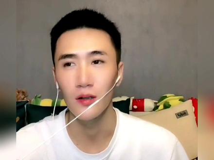 双人舞中男生女生有身体接触难免会有拘束,看大学老师怎样开导女生@小月揚🐏☀️12月20日直播三周年庆典 #北舞