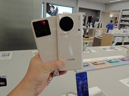 天玑9200+太恐怖!Redmi K60至尊版对比vivo X90 拍照你更看好谁 #redmik60ultra #redmik60至尊版 #小米手机 #数码科技 #手机测评 #小米mixfold3 #小米平板6max #vivox90 #拍照对比