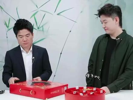 与辉同行 董宇辉
在2026春节期间向全国很多去过的地方送了30万份年礼
#董宇辉 #与辉同行 #董宇辉拥有暖评最多的评论区 #与辉同行公益行 #橙子