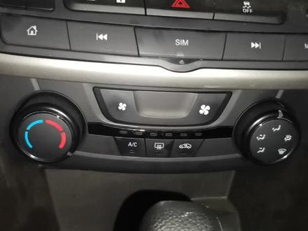 冬天开车玻璃起雾,如何快速除雾!别克英朗为例进行讲解说明! #汽车知识 #汽车玻璃除雾