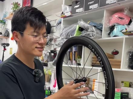 为什么入坑折叠车的人越来越多?因为除了方便好骑以外,可玩性和个性化改装空间很大#让骑行成为一种生活 #大行折叠自行车 #骑行 #爱生活爱骑行 #折叠车