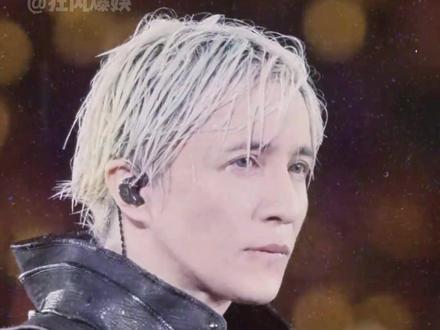 原来我们当时坐过的每一个位置,老薛都先替我们看了一遍.#薛之谦 #演唱会 #薛之谦万兽之王 #歌迷