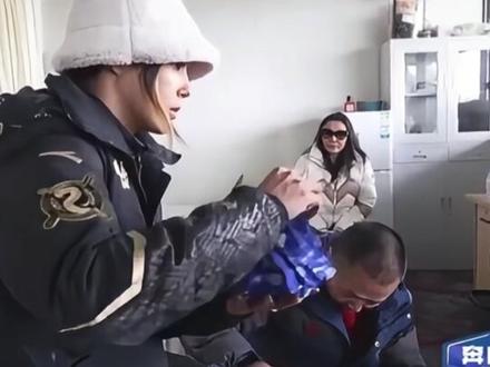 脑震荡+膝韧带撕裂!谷爱凌备战期间意外重伤,如今站上米兰赛场