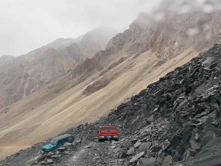 #山猫帕杰罗 #自驾旅行 #越野穿越 累并快乐着,也许这就是旅行的意义,有伙伴,有故事,有难忘,有开心,晚上放平座椅,躺在山猫宽大的车厢里能秒睡着。