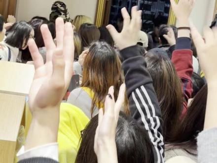 3.27Jennie成都名创现况,这辈子我都不会去现场购入周边了#名创优品 #Jennie