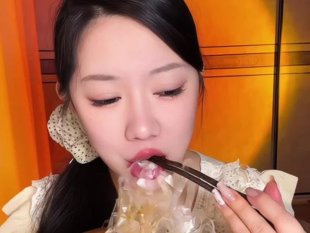 试吃几个网上火的奇奇怪怪小零食看看到底好不好吃 #零食推荐 #零食测评 #沉浸式吃饭 #一周零食不重样 #拼多多