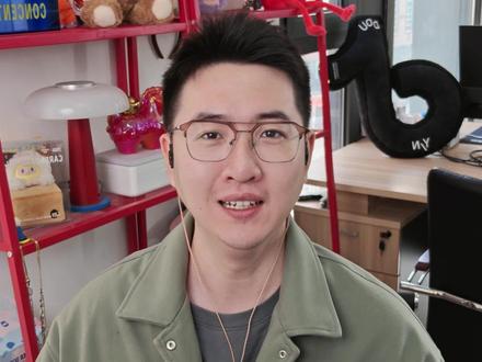 来听听全世界最强AI音乐怎么样了(截止2026-03) suno官方精选出来了二十多首最能代表V5模型实力的歌,我们来挑几首品鉴一下现在AI音乐发展到什么程度了。#ai音乐 #suno #青年创作者成长计划