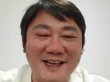 荣耀与张雪机车官宣合作 #张雪 #张雪机车 #荣耀 #手机 #国产汽车 荣耀与张雪机车共同征战wsbk,愿张雪机车荣耀wsbk,有没有车企联名张雪机车阿,摩托和汽车用户群体高度重叠哦