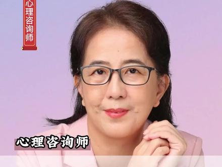 丈母娘,应该如何与女婿和谐相处,确保女儿的幸福生活呢? 1.不要过多地干涉夫妻之间的矛盾。 2.个性强势的丈母娘最好不要跟女儿共处一室。个性强势的丈母娘如果与自己女儿住一起,往往看不得自己女儿在女婿面前表现出的温柔,以为女儿软弱,受女婿压制、欺负,从而心生不满,容易跟女婿产生冲突。 3.女婿就是女婿,他不是儿子,你可以像对亲儿子那样对他好,但你不要像指望亲儿子一样指望他对你好,更不能像训自己儿子一样训女婿