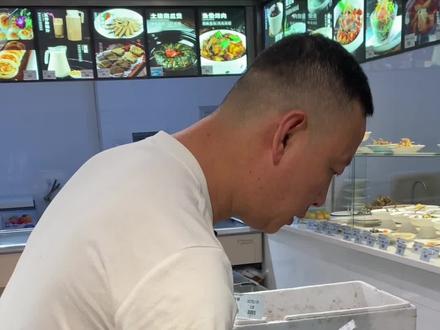 公蟹好吃还是母蟹好吃呢🤔#螃蟹🦀 #美食海鲜 #海鲜