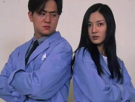 #顺风妇产科 又出大新闻了,有男友的素妍竟然被传出和人气男明星正在恋爱中,这又将掀起什么样的腥风雪雨呢#搞笑 #韩剧