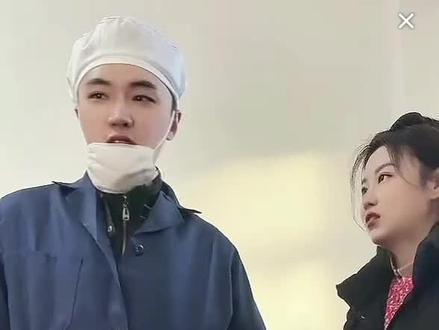 第二部短剧《欢天喜地过大年》正在拍摄中#小黄飞短剧 #小黄飞直播回放 @FJ•飘飘琪🦊 @FJ•薇儿😊 ᵛʳ火起来 @崔先生CEO(厚德载物)新歌《半生》