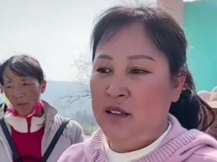 您说:大凡想去这个景区旅游的,都从中想看到一些什么可拿来正常,良性着可供比对性的东西,精神上会有意外触动吗?愿弱小的弱小的更可爱,强大的强大的更良善。#旅游 #小人国主题公园