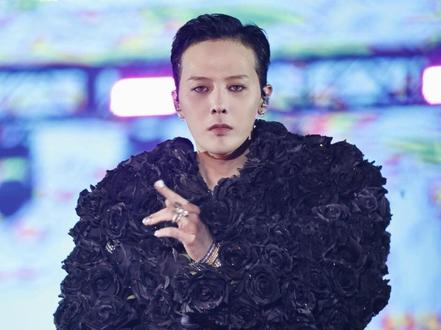 权志龙首尔安可演唱会taik 环节中翻,视频见水印#权志龙 #权志龙首尔演唱会 #权志龙首尔安可 #权志龙taik #权志龙安可